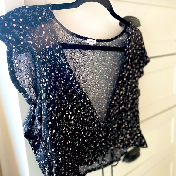 Garage Floral Tie Front Top